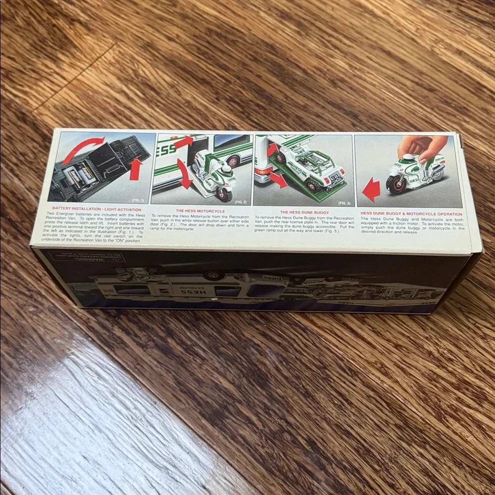 Vintage Hess 1998 Recreation Van with Dune Buggy and Motorcycle collectible NIB